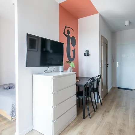 Superapart Jagiellonska 75, Parking 公寓 *